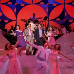 Catch Me If You Can Set Crew