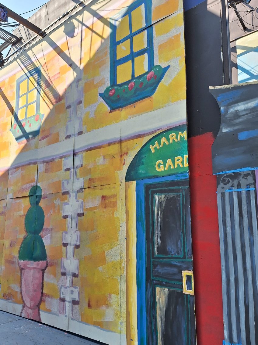 Hello, Dolly! Set Crew - Image 4